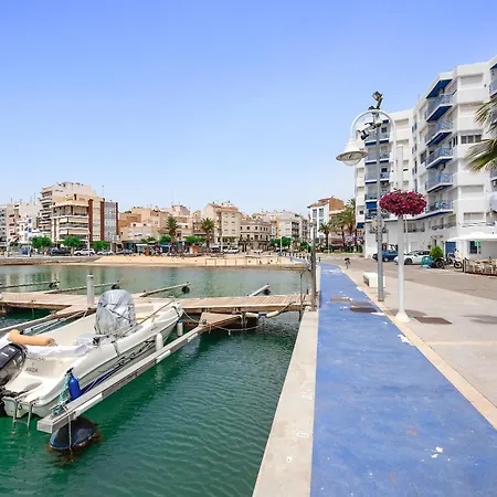 Vora Port דירה